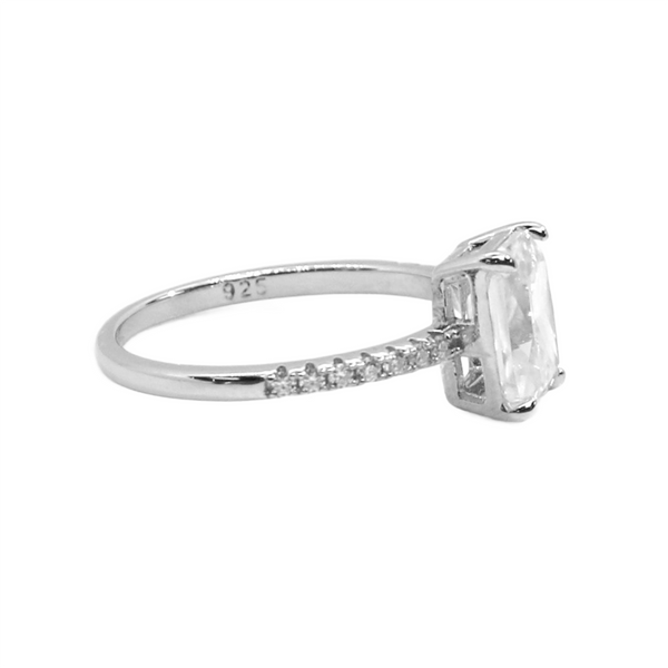 Sterling Silver Emerald Cut 6MM*8MM 2.0CT Moissanite Ring