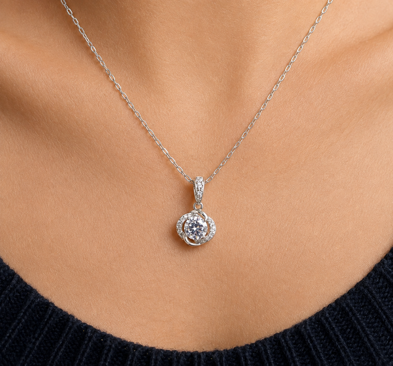 Sterling Silver Daisy Necklace
