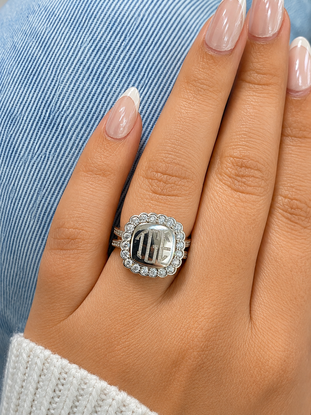 Elegant Engravable Sterling Silver CZ Single Split Band Ring